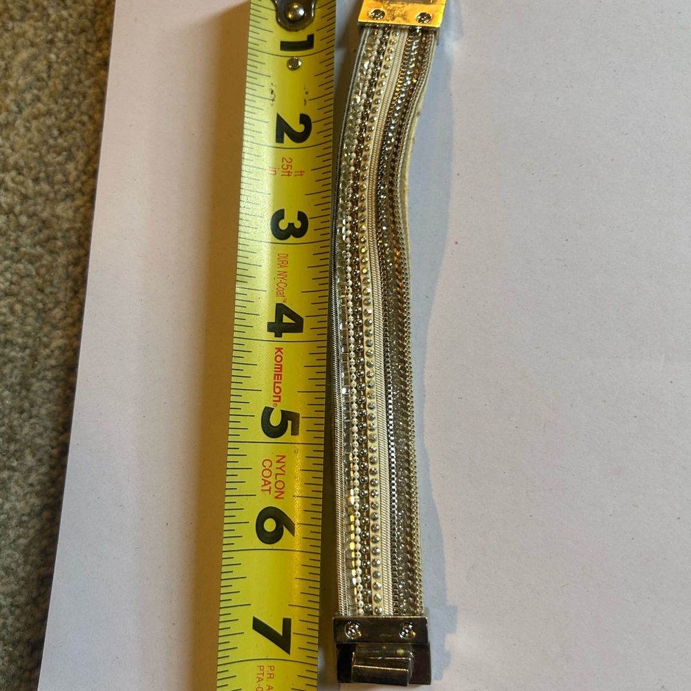 Elegant Gold and Silver Beaded Bracelet - Picture 9 of 9